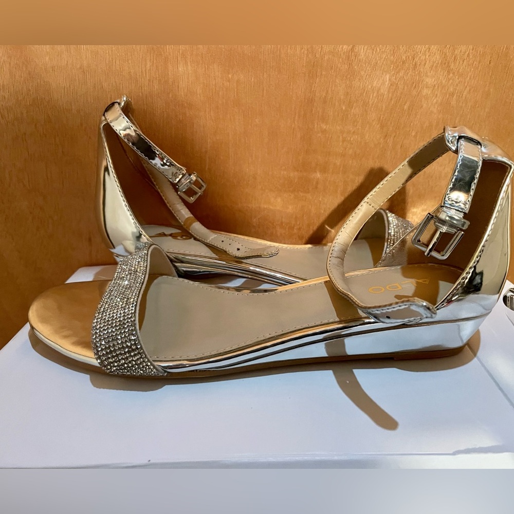 Silver flats